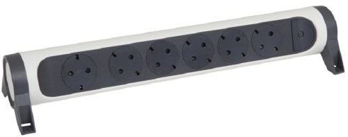 Колодка удлинителя с заземлением и выключателем Legrand Комфорт 6-м 16А 3500Вт бело-черный картинка 